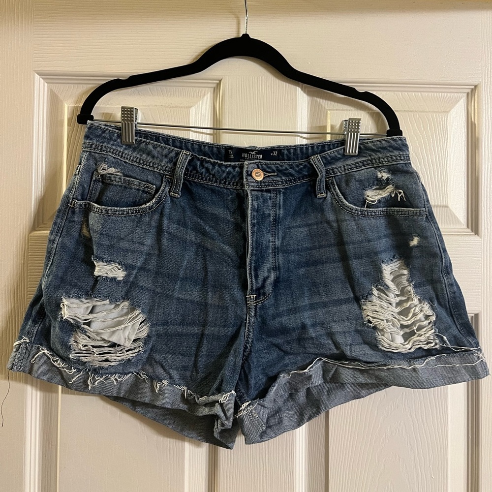 High Rise Hollister Mom Shorts Size 15